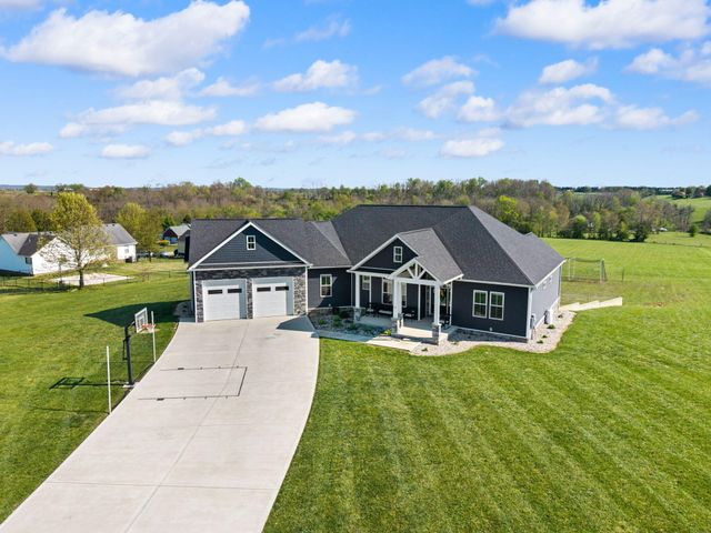 131 Buck Run Road, Hustonville, KY 40437