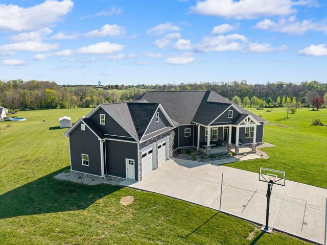 131 Buck Run Road, Hustonville, KY 40437