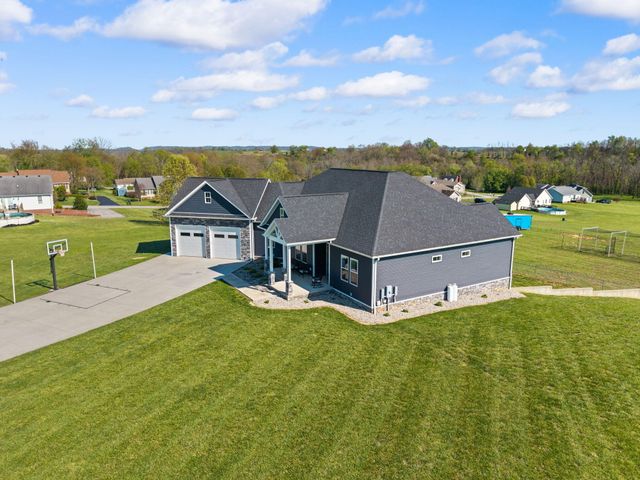 131 Buck Run Road, Hustonville, KY 40437