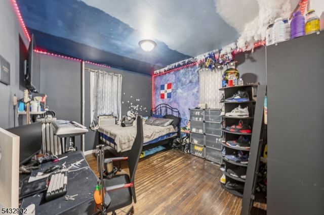 41 Edgar St, East Orange City, NJ 07018