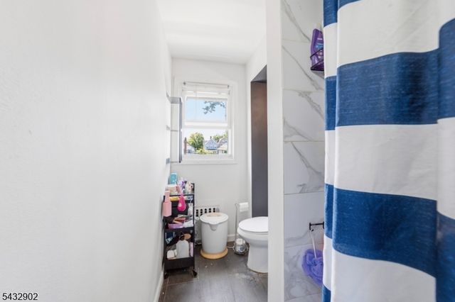 41 Edgar St, East Orange City, NJ 07018