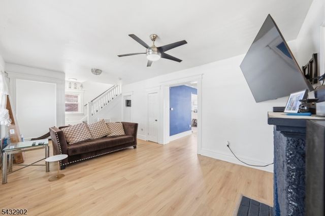 41 Edgar St, East Orange City, NJ 07018