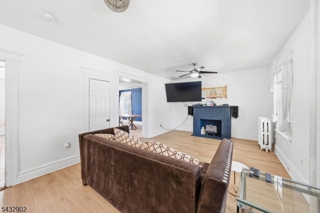 41 Edgar St, East Orange City, NJ 07018