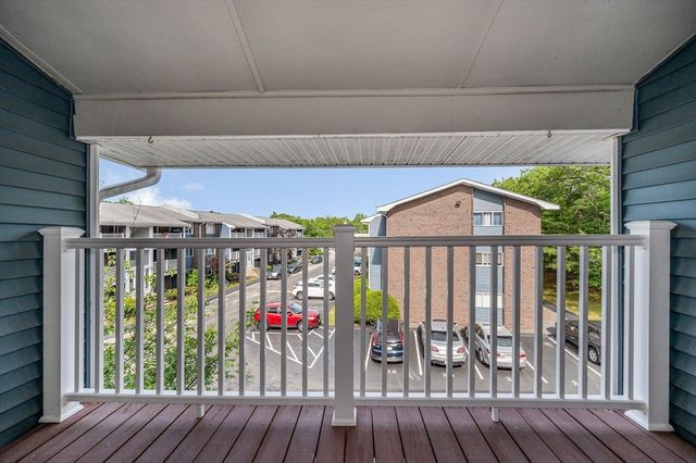 10 Woodcrest Ct 6, Weymouth, MA 02190