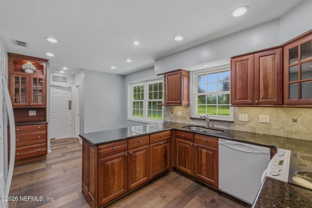 5001 WATER OAK Lane, Jacksonville, FL 32210
