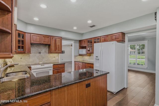 5001 WATER OAK Lane, Jacksonville, FL 32210