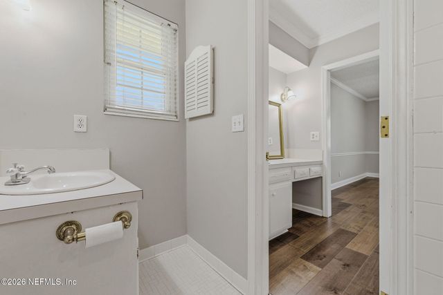 5001 WATER OAK Lane, Jacksonville, FL 32210
