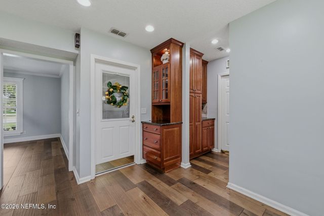 5001 WATER OAK Lane, Jacksonville, FL 32210