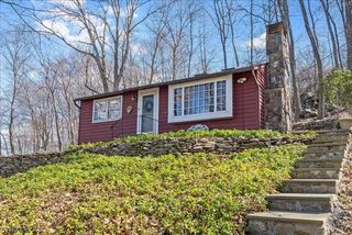 75 Glenside Trl, Byram Twp., NJ 07871