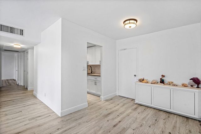 550 Bayshore Drive 506, Fort Lauderdale, FL 33304