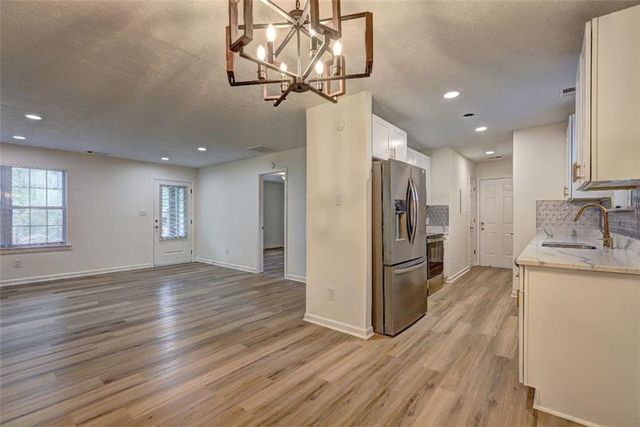 2024 COLLIER W Circle, Decatur, GA 30032