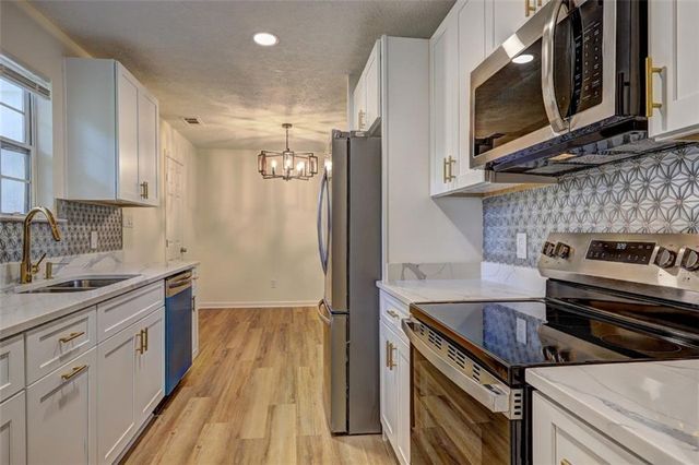 2024 COLLIER W Circle, Decatur, GA 30032