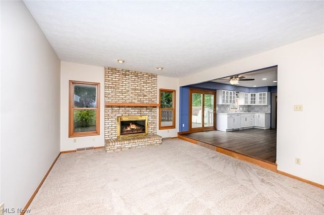 8460 Old Post Road, Olmsted Falls, OH 44138