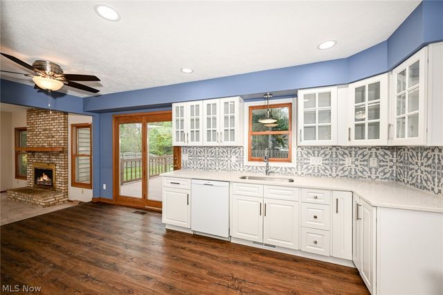 8460 Old Post Road, Olmsted Falls, OH 44138