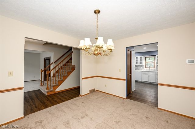 8460 Old Post Road, Olmsted Falls, OH 44138