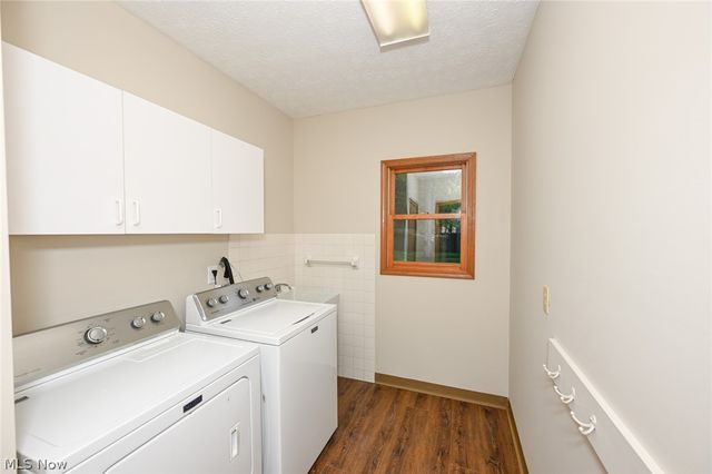 8460 Old Post Road, Olmsted Falls, OH 44138