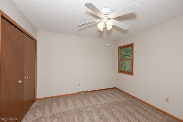 8460 Old Post Road, Olmsted Falls, OH 44138