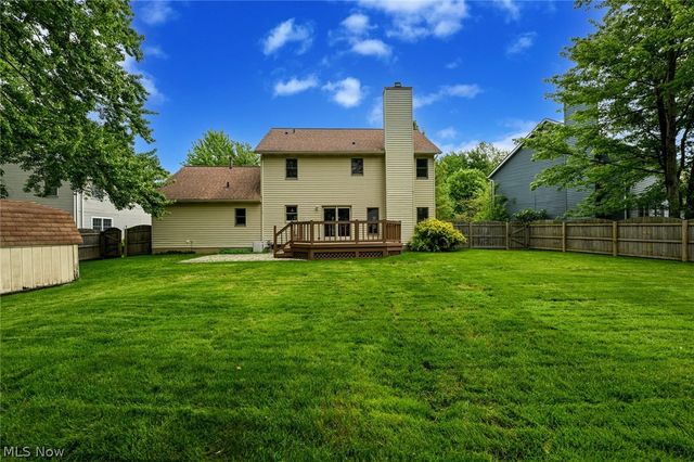 8460 Old Post Road, Olmsted Falls, OH 44138