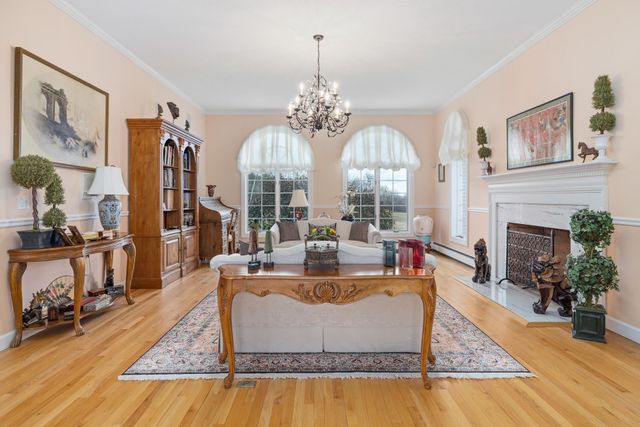 10 Morgan Road, Hanover, NH 03755