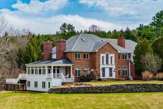 10 Morgan Road, Hanover, NH 03755