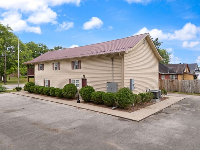 4418 Main St, Clay City, KY 40312