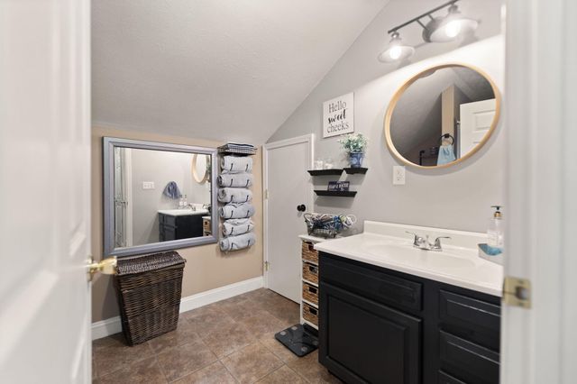 4418 Main St, Clay City, KY 40312