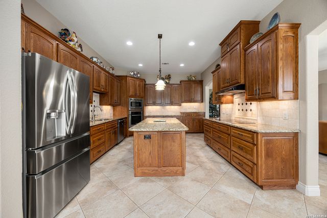 133 Vintage Ranch Cir, La Vernia, TX 78121