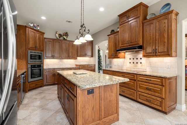 133 Vintage Ranch Cir, La Vernia, TX 78121