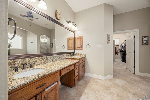 133 Vintage Ranch Cir, La Vernia, TX 78121