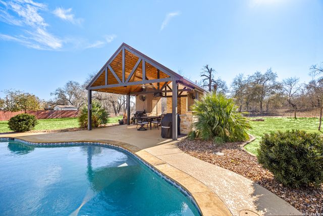 133 Vintage Ranch Cir, La Vernia, TX 78121