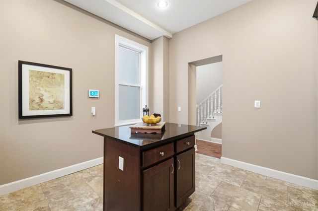 558 Milton Street, Cincinnati, OH 45202