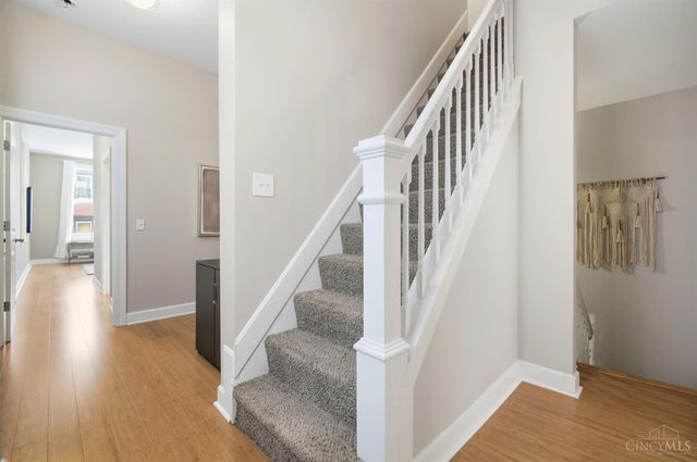 558 Milton Street, Cincinnati, OH 45202