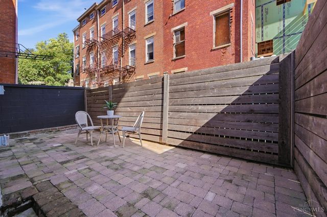 558 Milton Street, Cincinnati, OH 45202