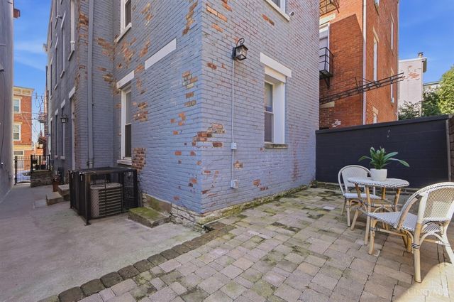 558 Milton Street, Cincinnati, OH 45202