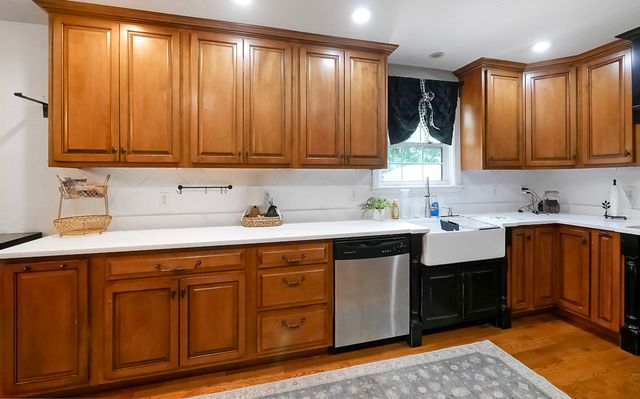 1649 E Boy Scout Road, Hixson, TN 37343