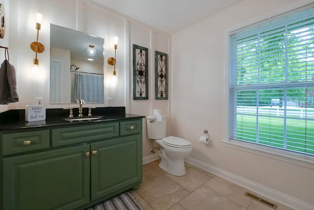 1649 E Boy Scout Road, Hixson, TN 37343