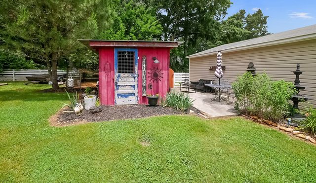 1649 E Boy Scout Road, Hixson, TN 37343