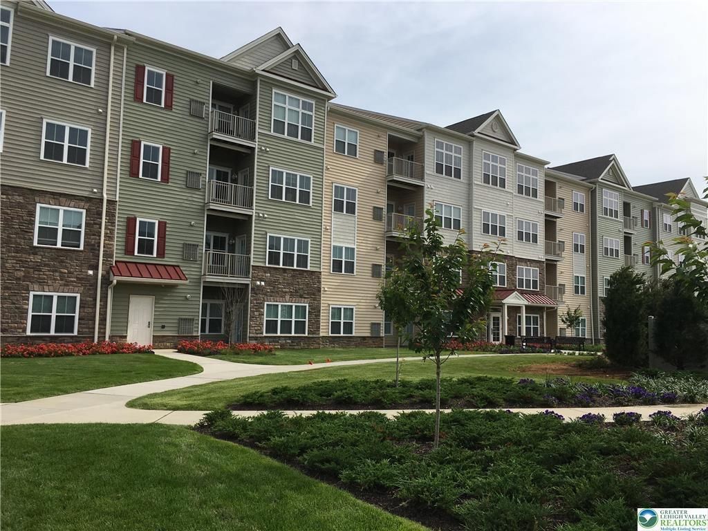 311 Robert Morris Blvd.Spruce Spruce, South Whitehall Twp, PA 18104