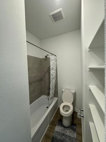 1213 Superbloom Avenue, Justin, TX 76247