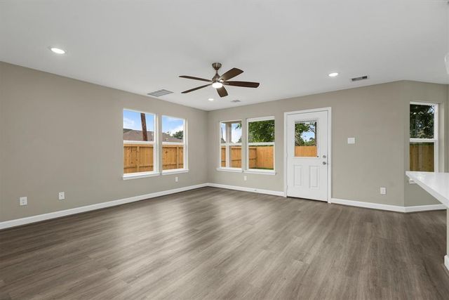 7937 Fields Street, Houston, TX 77028