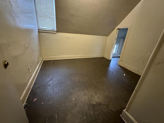 2463 N 22nd STREET, Milwaukee, WI 53206