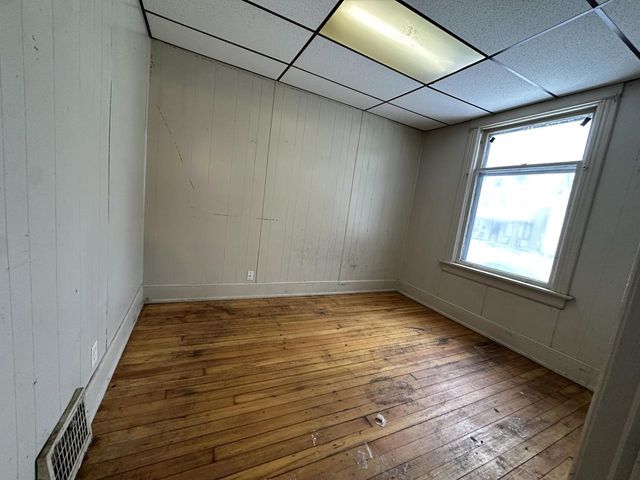 2463 N 22nd STREET, Milwaukee, WI 53206