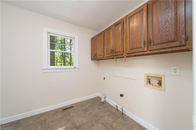 5140 River Chase Ridge, Winston-salem, NC 27104