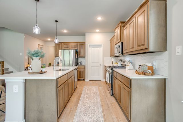 1303 Hickory Court, Weatherford, TX 76086