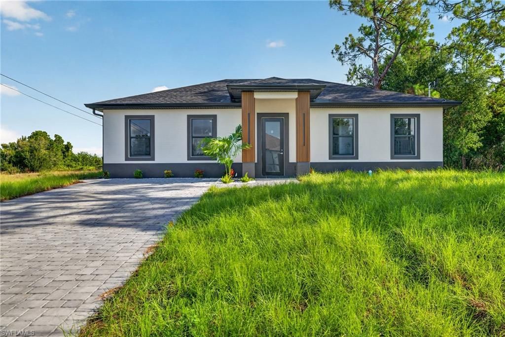 4018 10th ST SW, LEHIGH ACRES, FL 33976 — photo 2