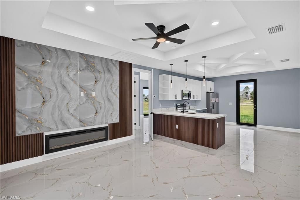4018 10th ST SW, LEHIGH ACRES, FL 33976 — photo 4