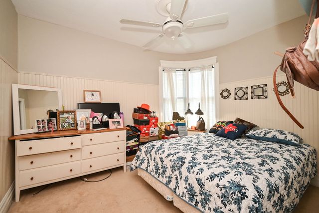 2350 N Lewis Avenue, Waukegan, IL 60087