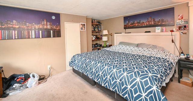 2350 N Lewis Avenue, Waukegan, IL 60087