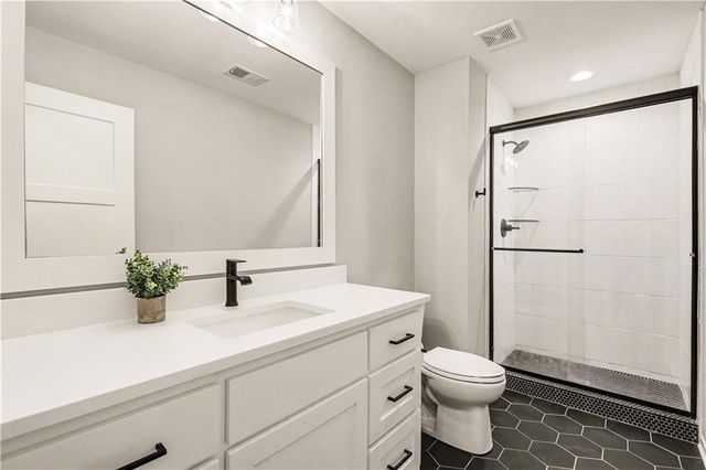 9450 Marion Street, Lenexa, KS 66220