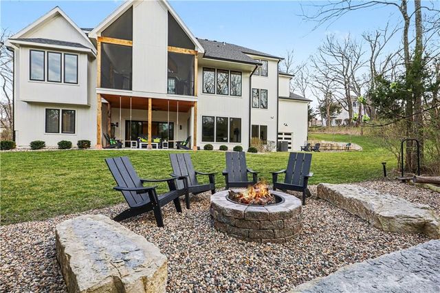 9450 Marion Street, Lenexa, KS 66220